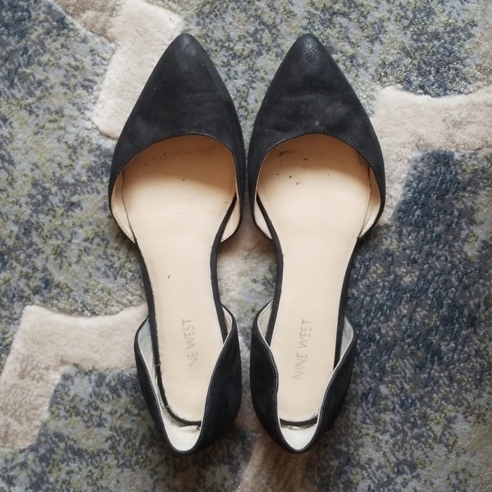 Nine West Pointed Toe Flats Sz 8